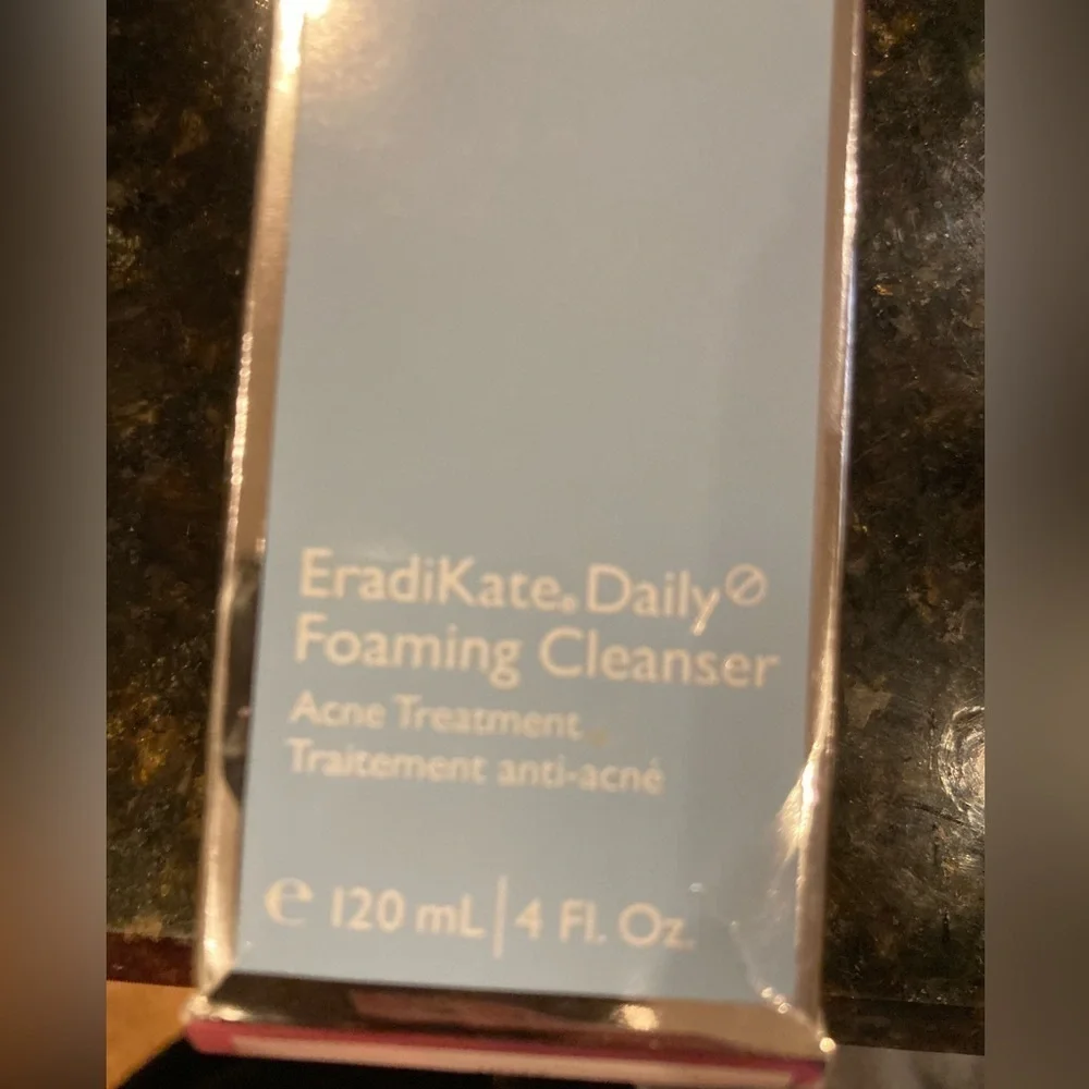 Kate Somerville Eradikate Daily Foaming Cleanser For‎ Acne Prone Skin 120ml 4oz